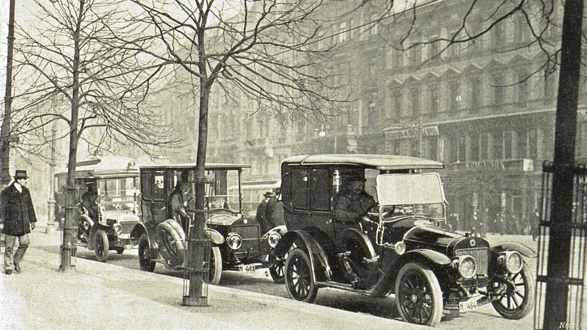 První taxíky ve střední Evropě měla Praha. Už před 115 lety